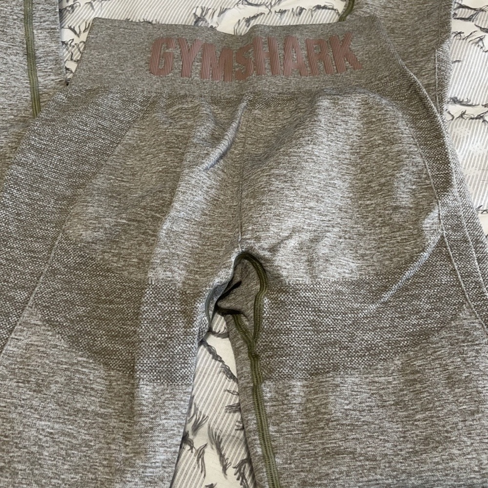 LIKE NEW Gymshark Flex High Waisted Leggings